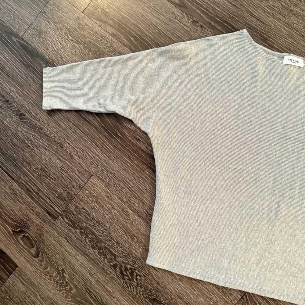 The Reset R Label Batwing Sweater - Picture 2 of 9
